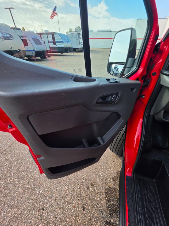 Ford Transit Cargo Van T-150 130" Med Rf 8670 GVWR RWD 2023