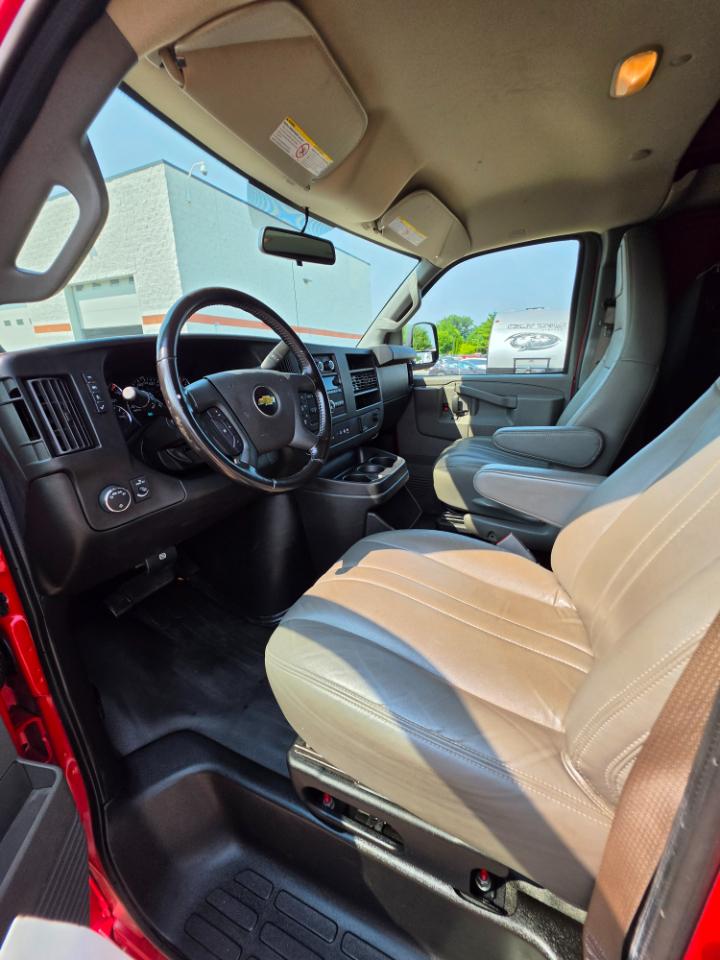 Chevrolet Express Cargo Van RWD 2500 135" 2021
