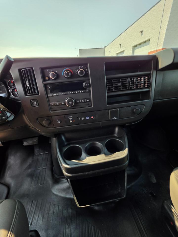 Chevrolet Express Cargo Van RWD 2500 135" 2021