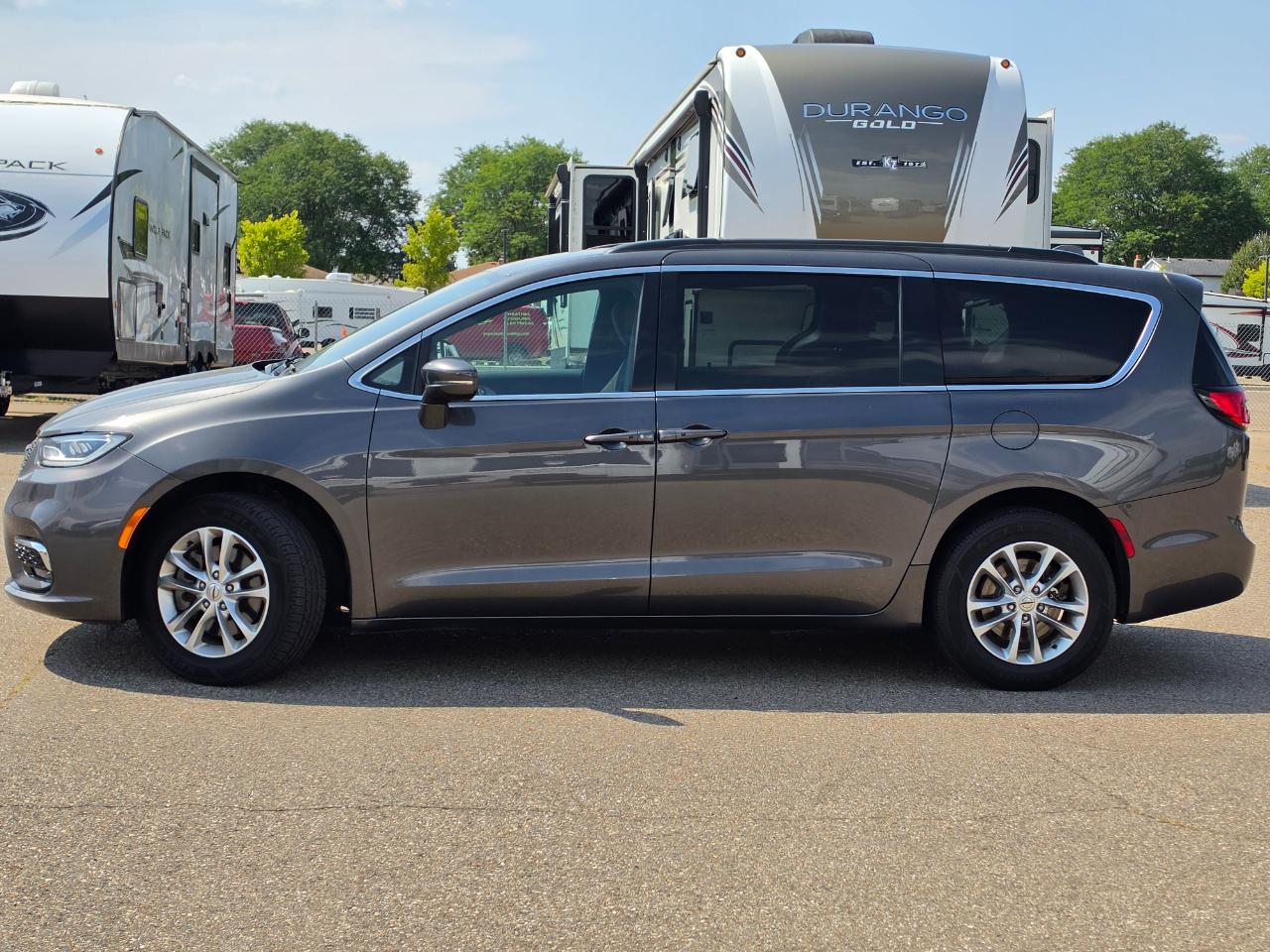 Chrysler Pacifica Touring AWD 2022