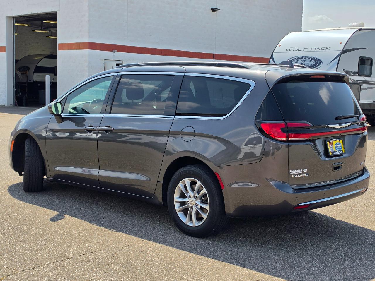 Chrysler Pacifica Touring AWD 2022