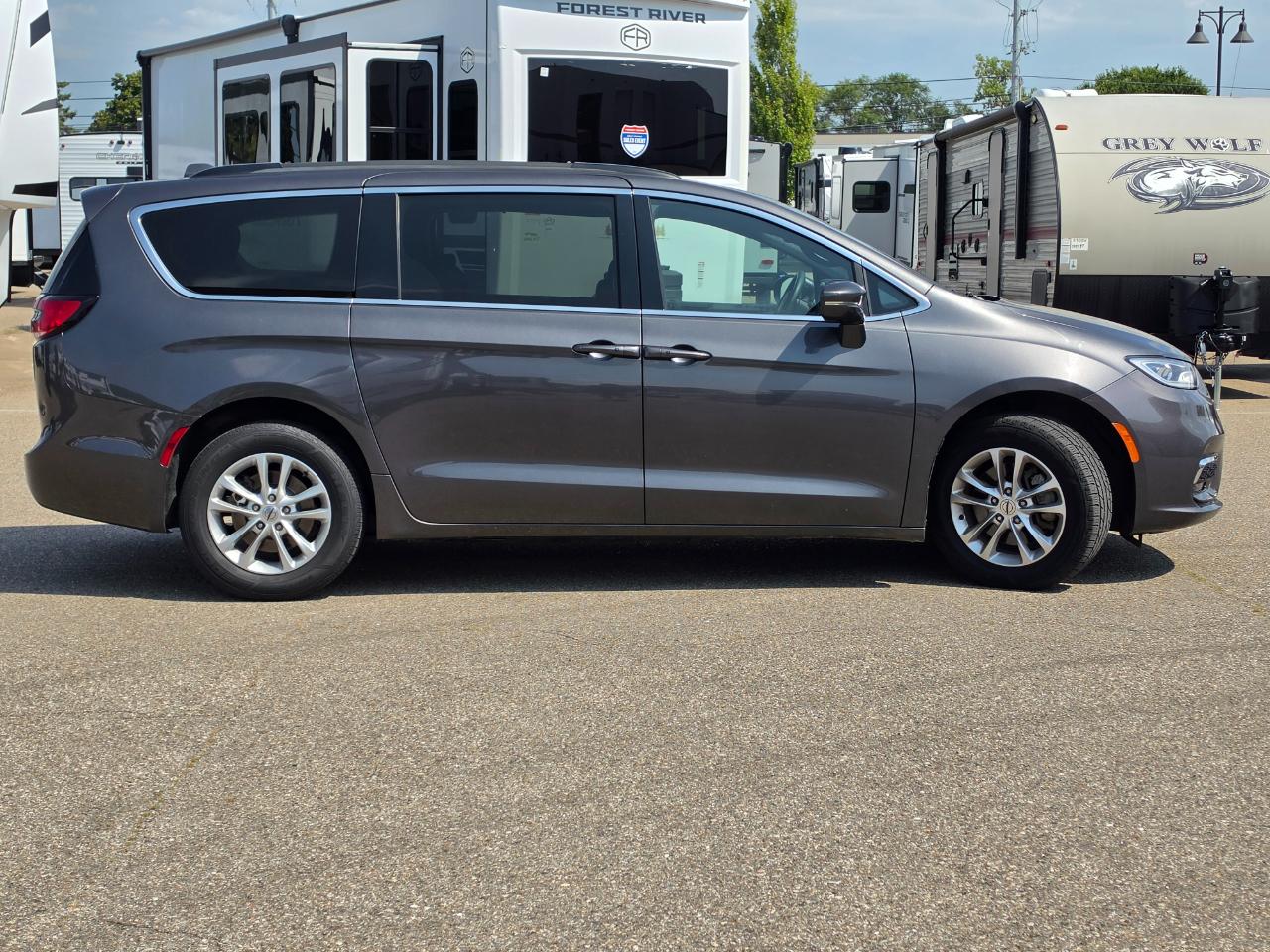 Chrysler Pacifica Touring AWD 2022