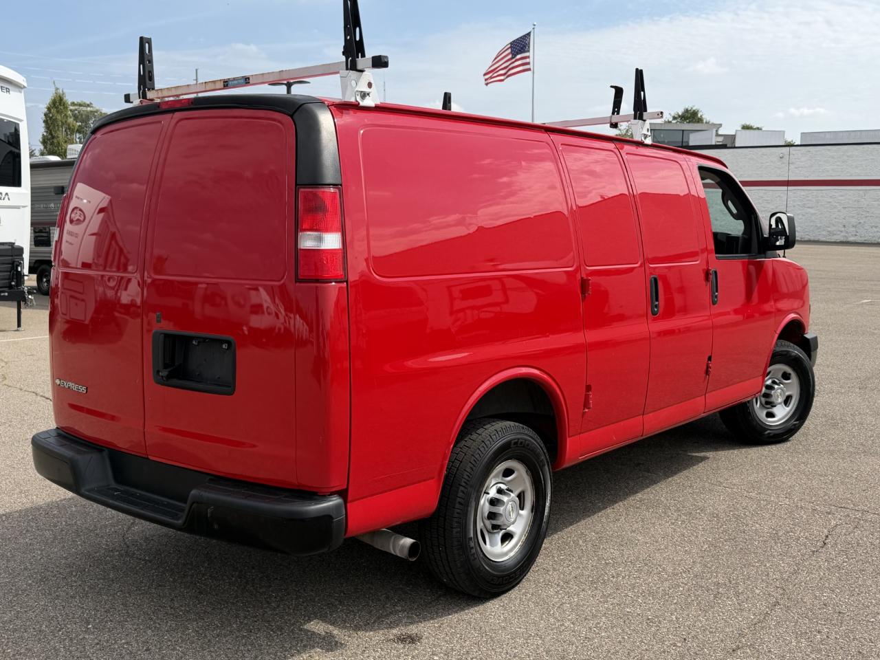 Chevrolet Express Cargo Van RWD 2500 135" 2021