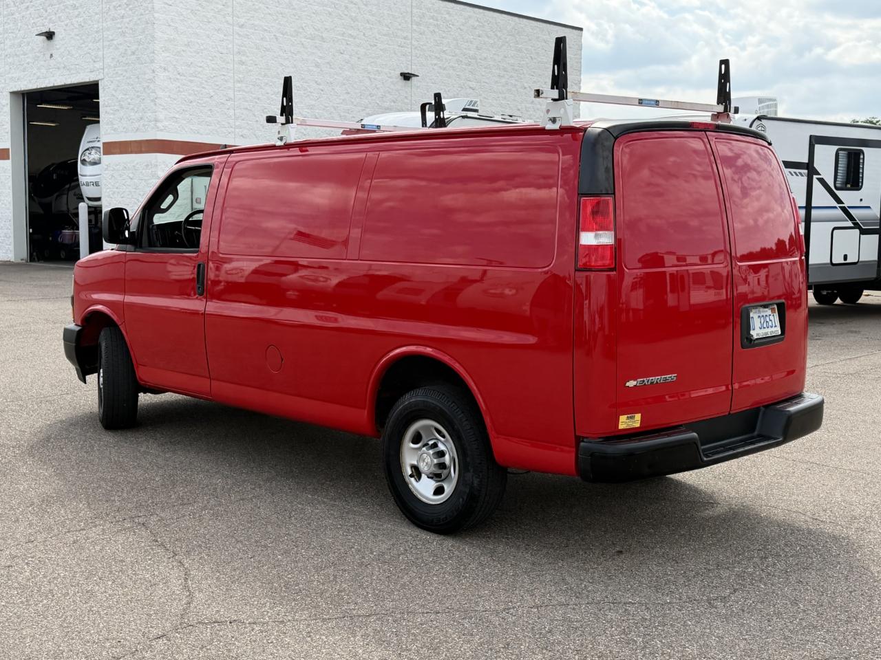 Chevrolet Express Cargo Van RWD 2500 135" 2021
