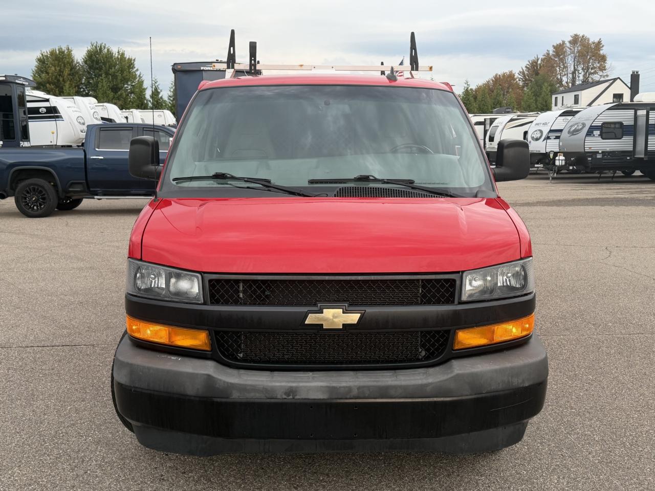 Chevrolet Express Cargo Van RWD 2500 135" 2021