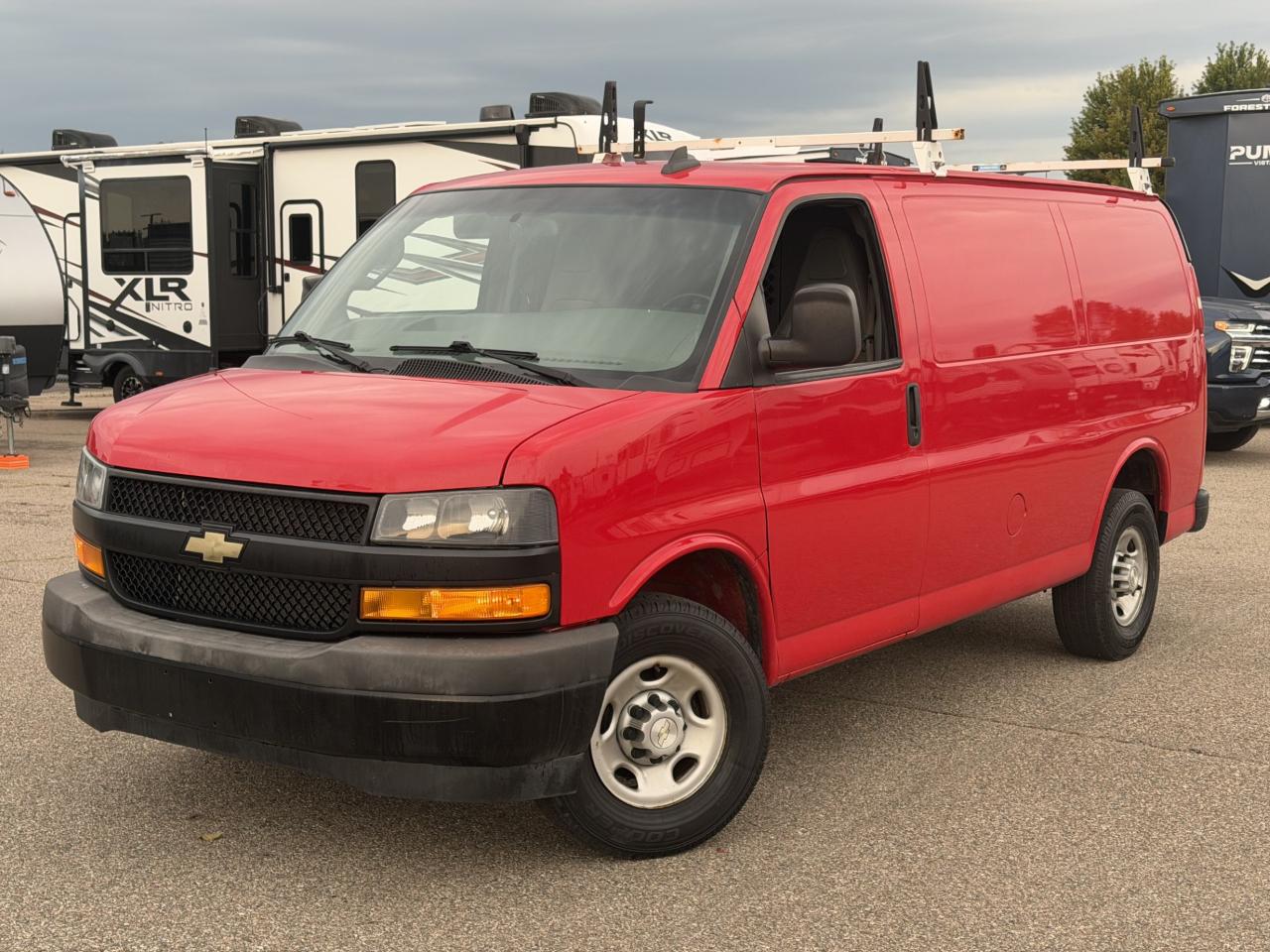 Chevrolet Express Cargo Van RWD 2500 135" 2021