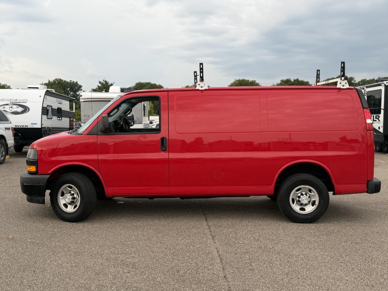 Chevrolet Express Cargo Van RWD 2500 135" 2021