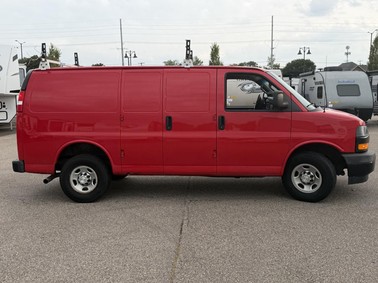 Chevrolet Express Cargo Van RWD 2500 135" 2021