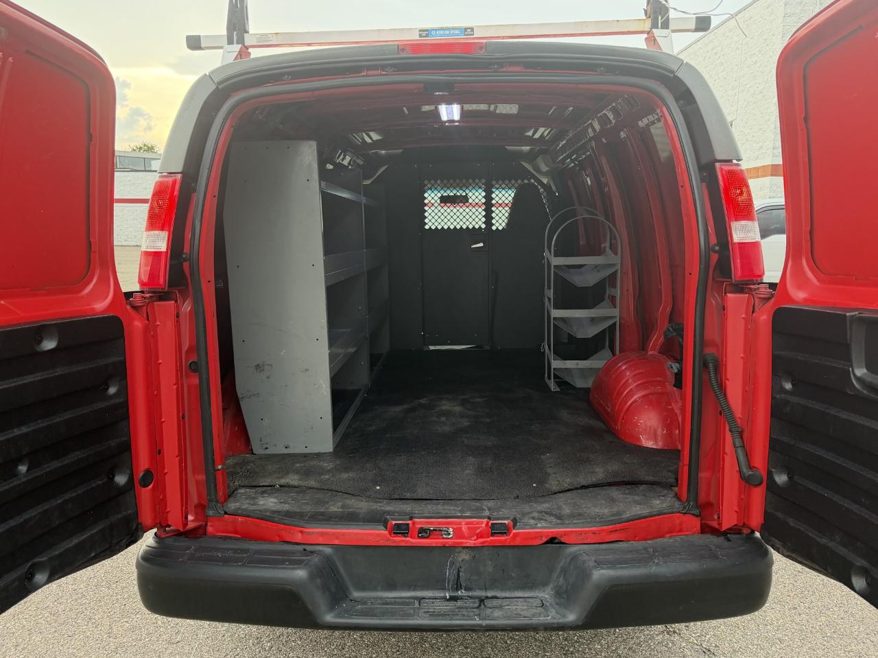 Chevrolet Express Cargo Van RWD 2500 135" 2021