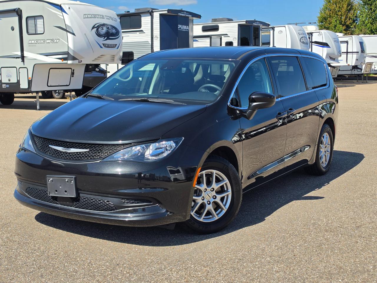 Chrysler Voyager LX FWD 2023