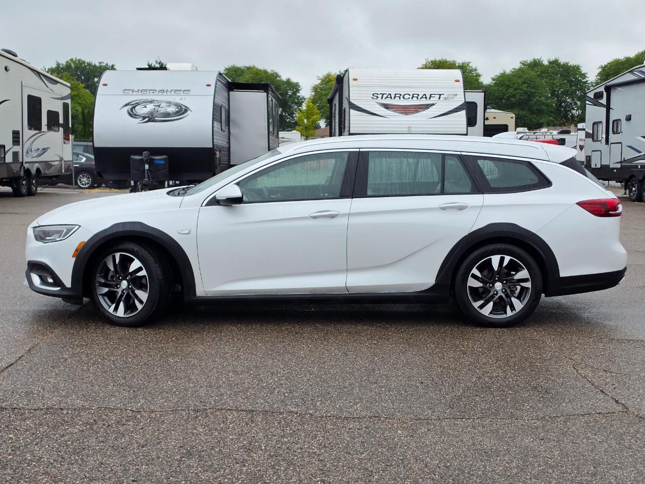 Buick Regal TourX 5dr Wgn Essence AWD 2019