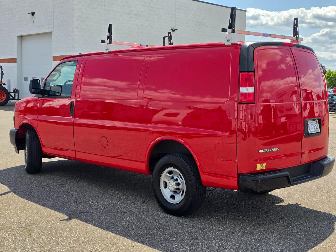 Chevrolet Express Cargo Van RWD 2500 135" 2021