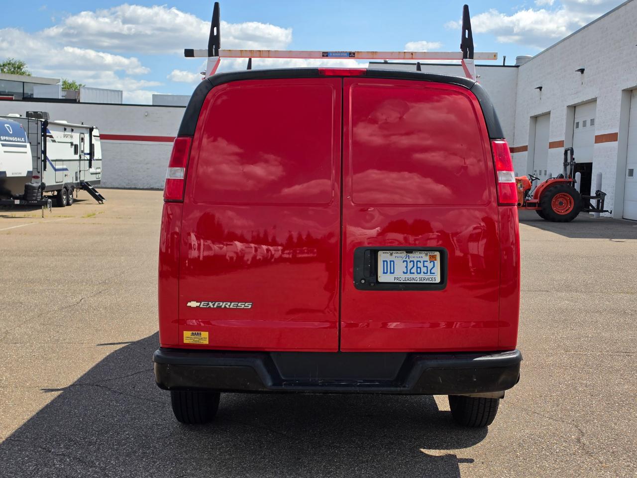 Chevrolet Express Cargo Van RWD 2500 135" 2021