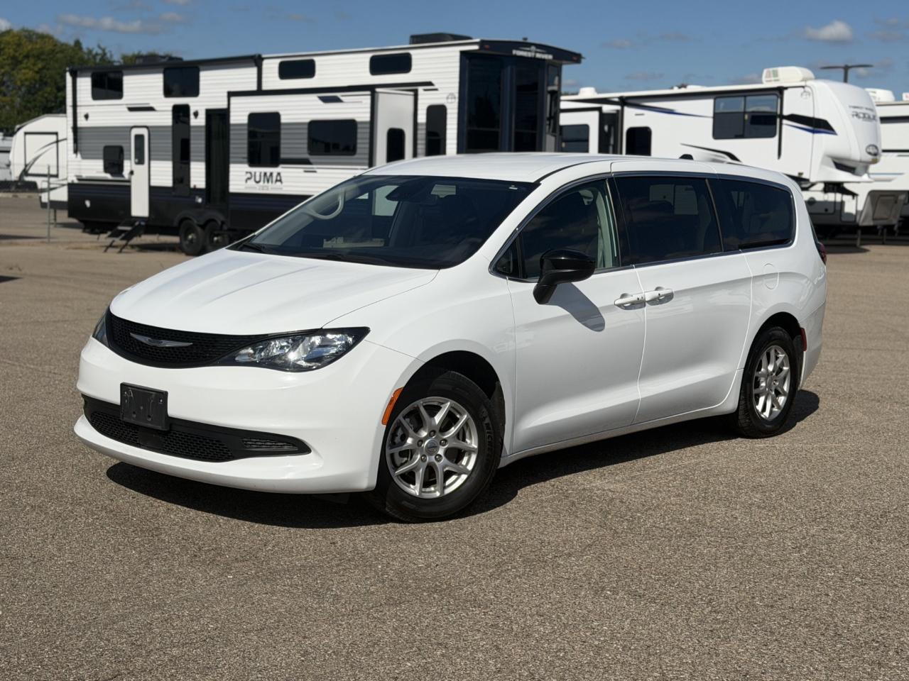 Chrysler Voyager LX FWD 2024