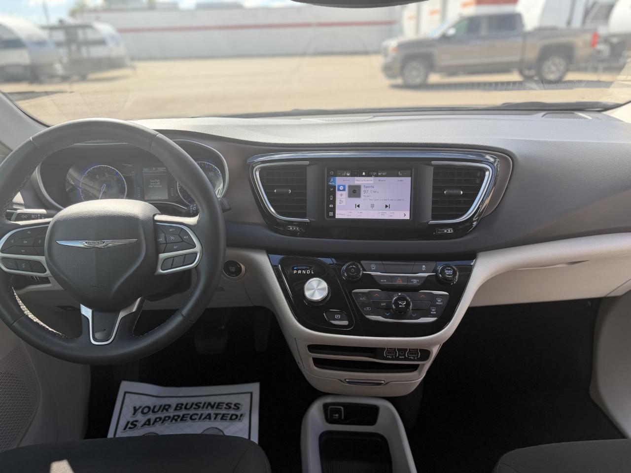 Chrysler Voyager LX FWD 2024