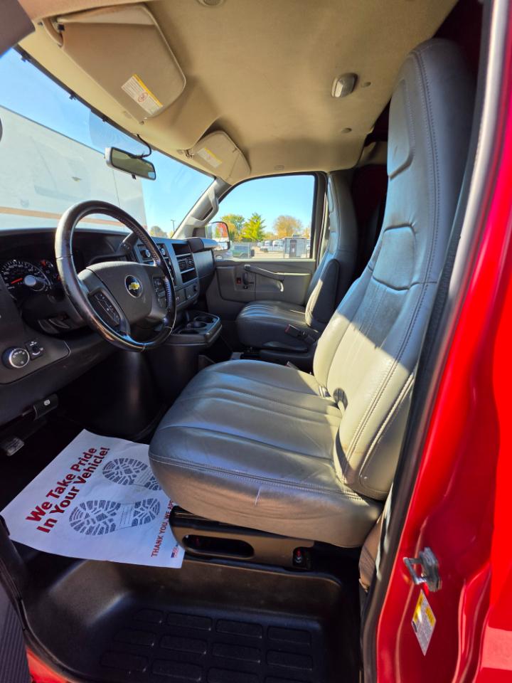 Chevrolet Express Cargo Van RWD 2500 135" 2021