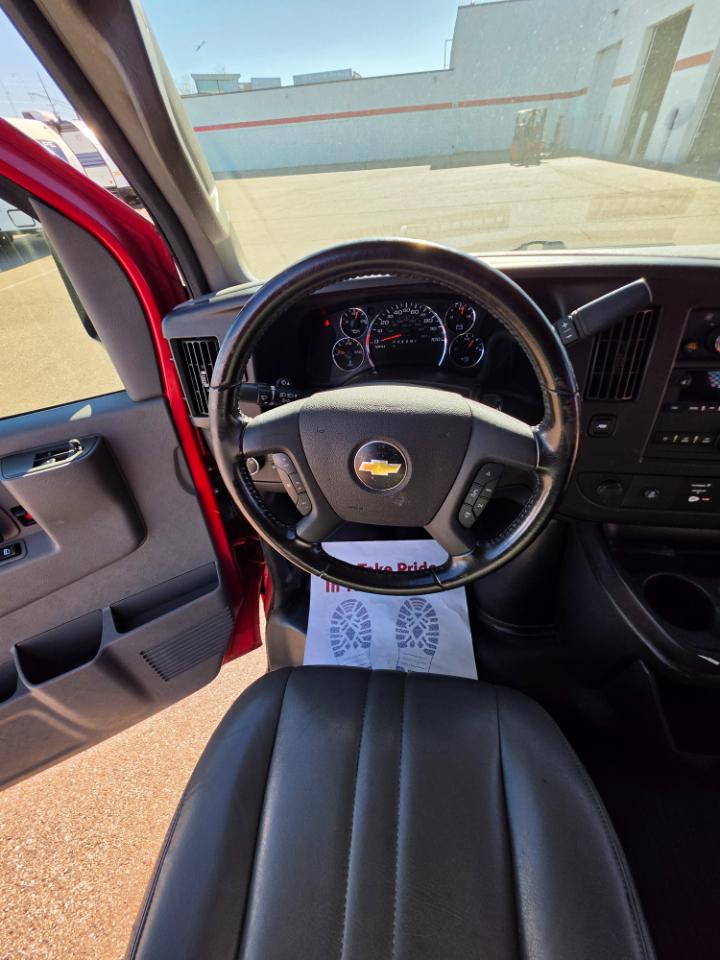 Chevrolet Express Cargo Van RWD 2500 135" 2021