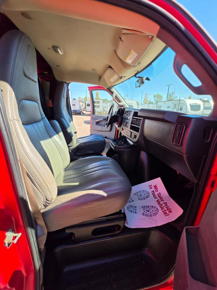 Chevrolet Express Cargo Van RWD 2500 135" 2021