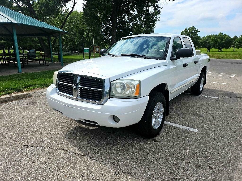 2005 Dodge Dakota SLT Quad Cab 4WD