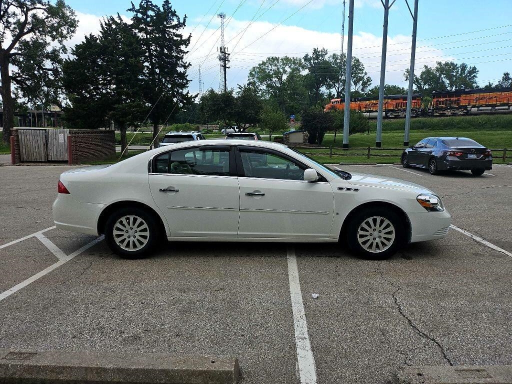 Buick Lucerne CX 2008