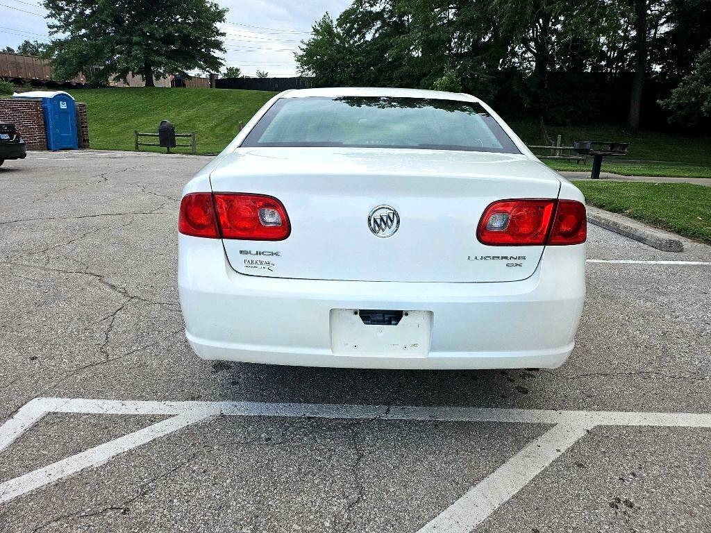 Buick Lucerne CX 2008