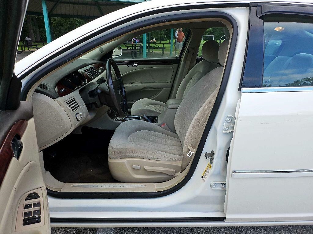Buick Lucerne CX 2008