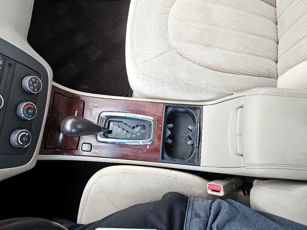 Buick Lucerne CX 2008