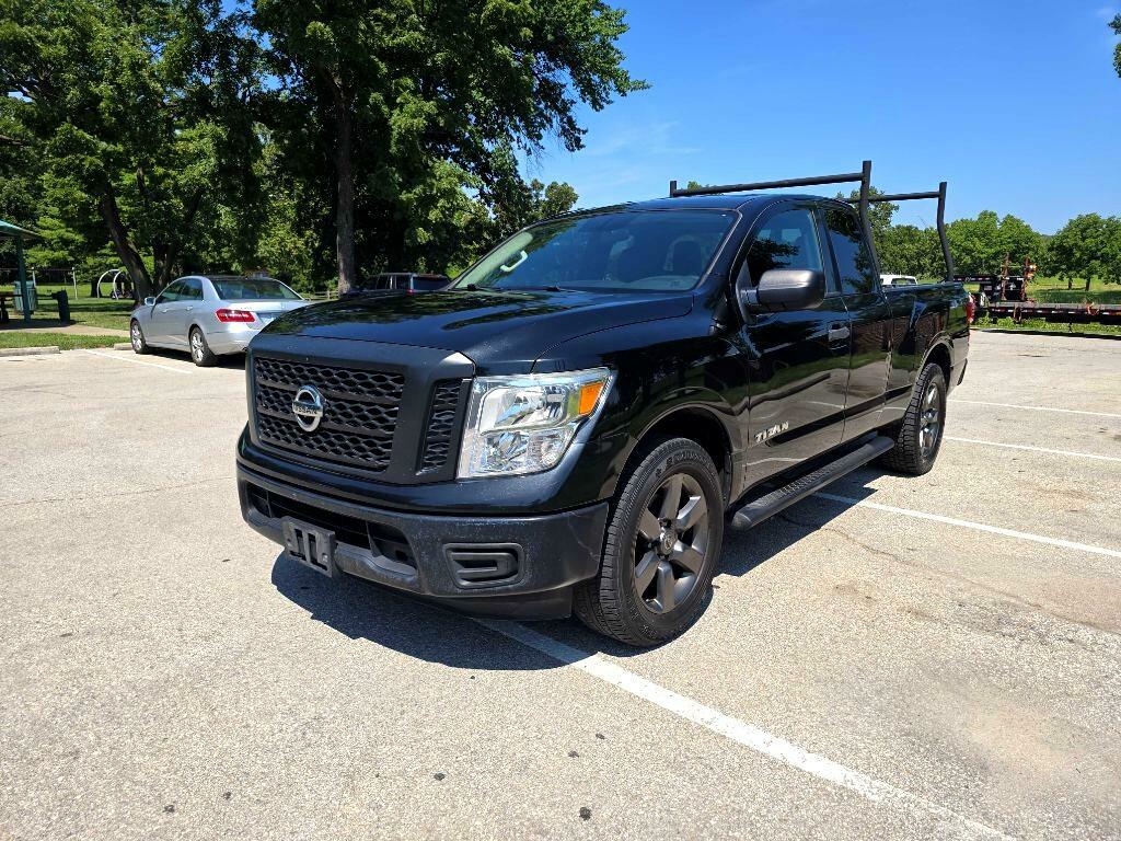 2017 Nissan Titan S King Cab 4WD