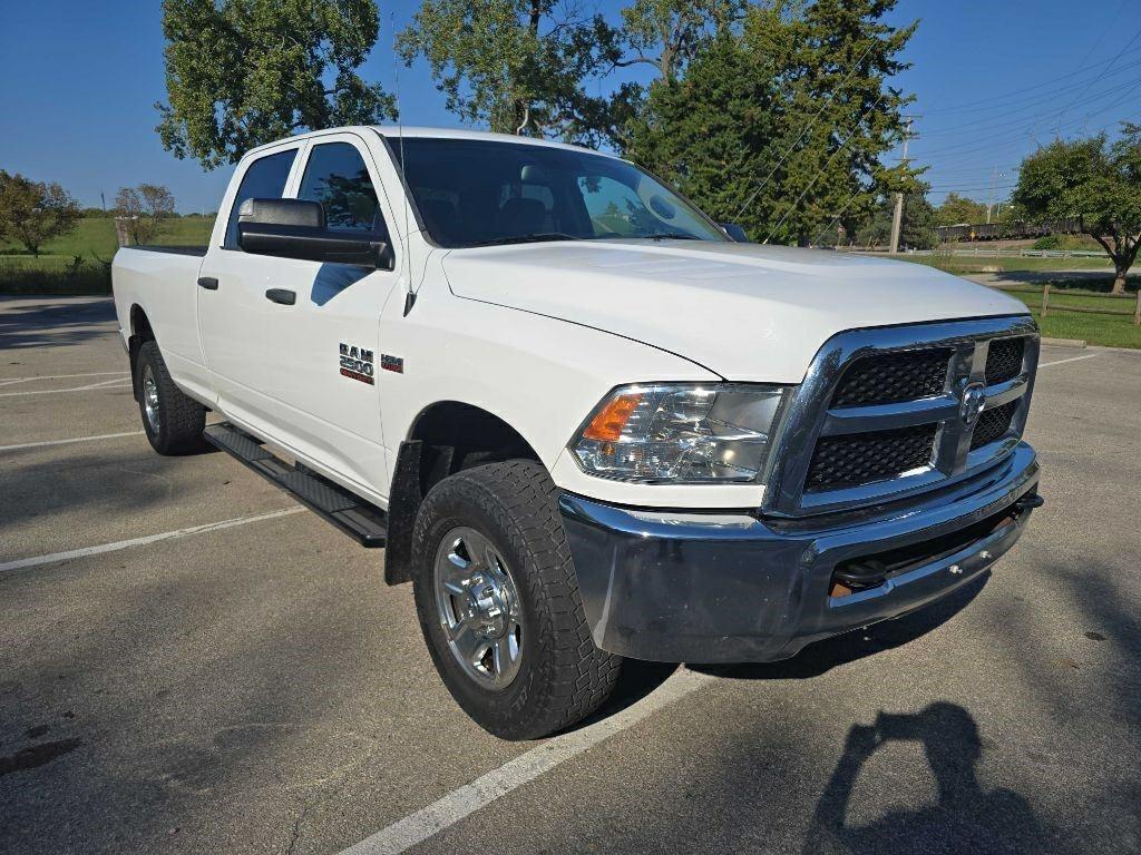 RAM 2500 Tradesman Crew Cab LWB 4WD 2016