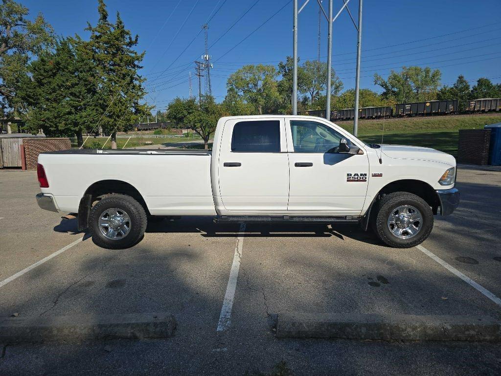 RAM 2500 Tradesman Crew Cab LWB 4WD 2016