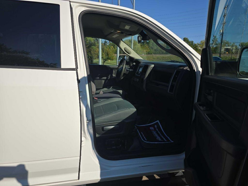 RAM 2500 Tradesman Crew Cab LWB 4WD 2016