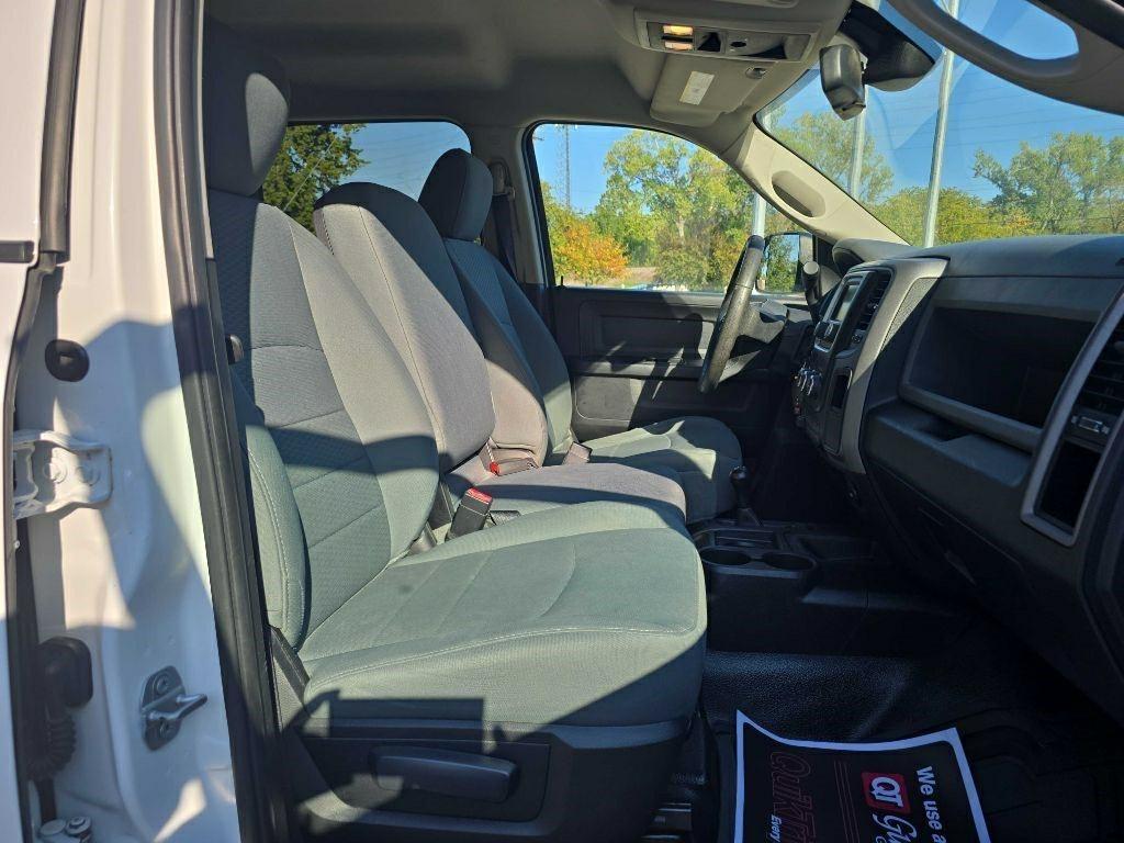 RAM 2500 Tradesman Crew Cab LWB 4WD 2016