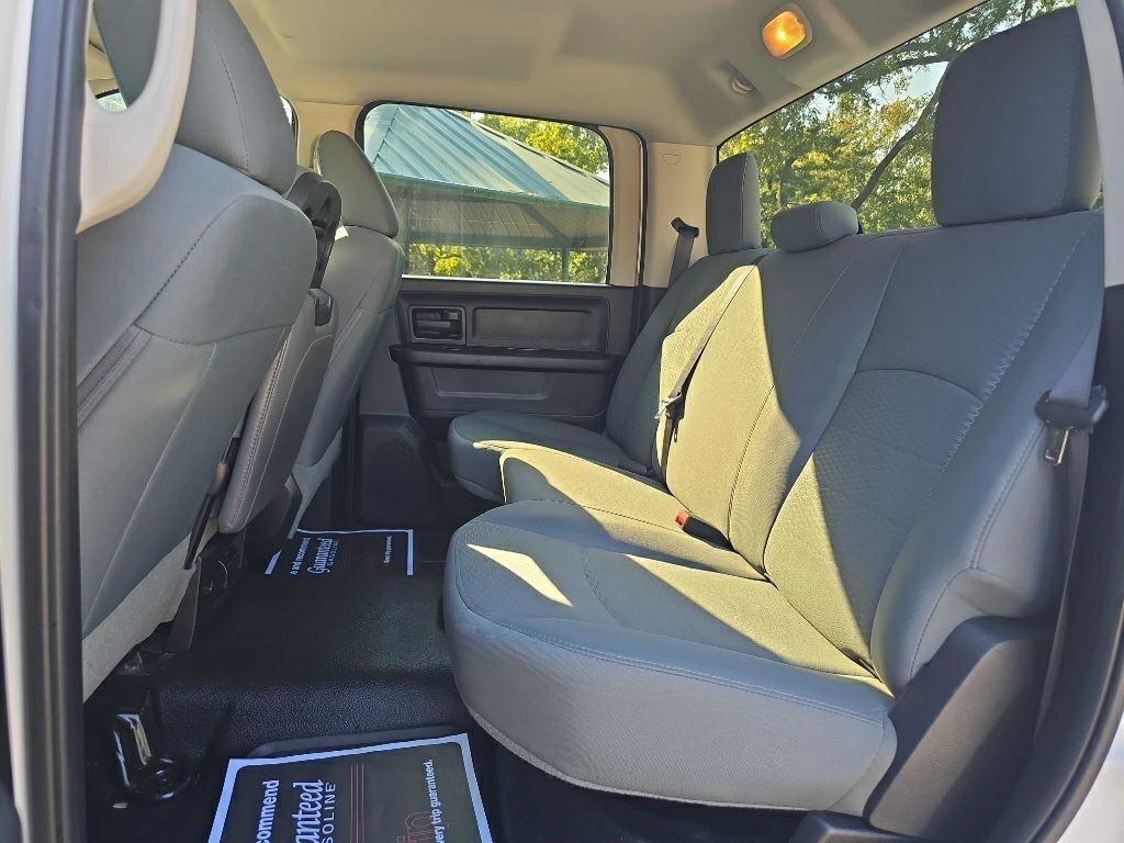 RAM 2500 Tradesman Crew Cab LWB 4WD 2016