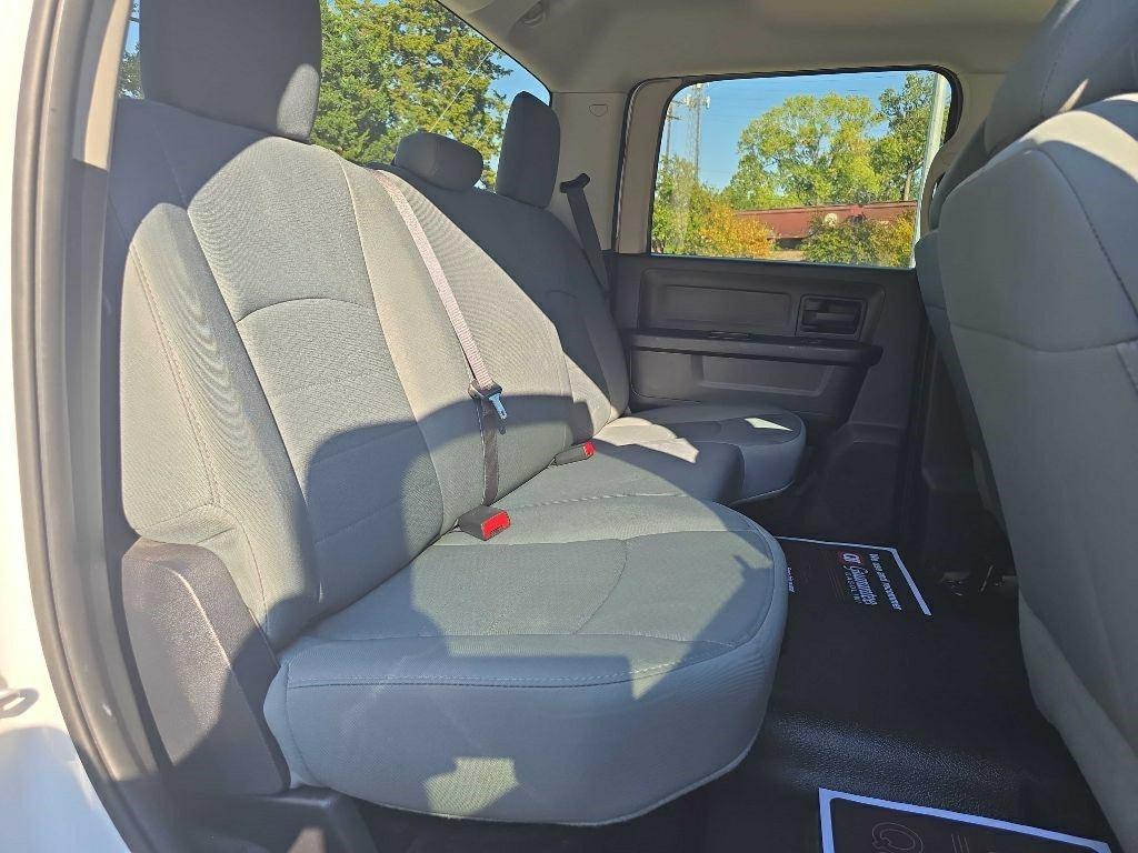 RAM 2500 Tradesman Crew Cab LWB 4WD 2016