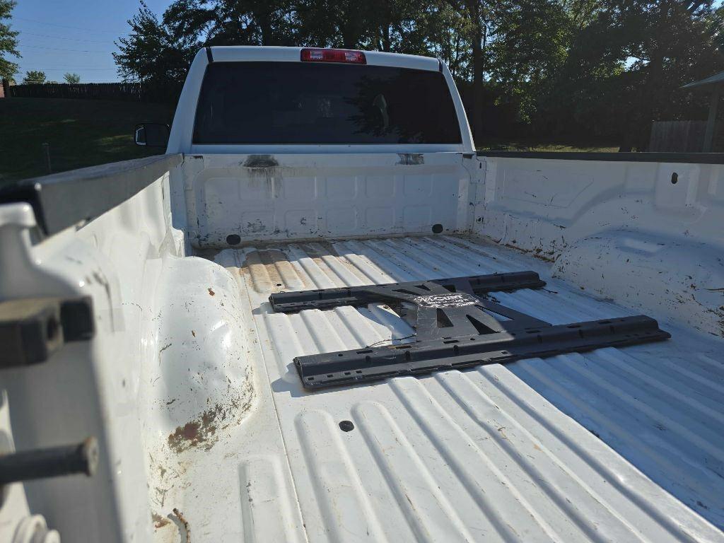 RAM 2500 Tradesman Crew Cab LWB 4WD 2016