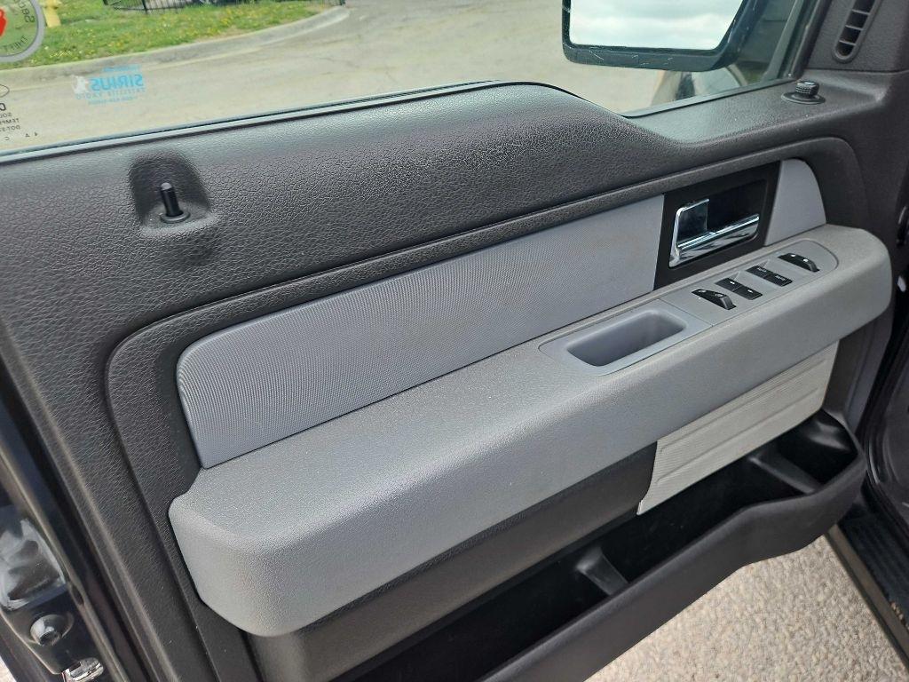 Ford F-150 XL SuperCab 8-ft. Bed 4WD 2014