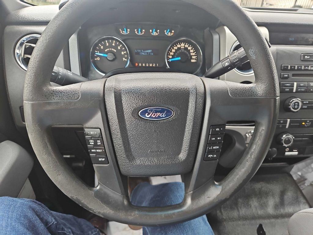 Ford F-150 XL SuperCab 8-ft. Bed 4WD 2014