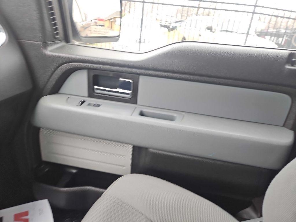 Ford F-150 XL SuperCab 8-ft. Bed 4WD 2014