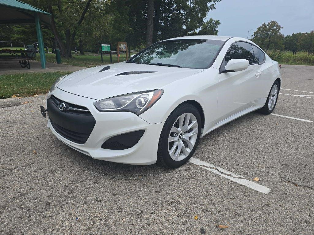 2013 Hyundai Genesis Coupe 2.0T Auto