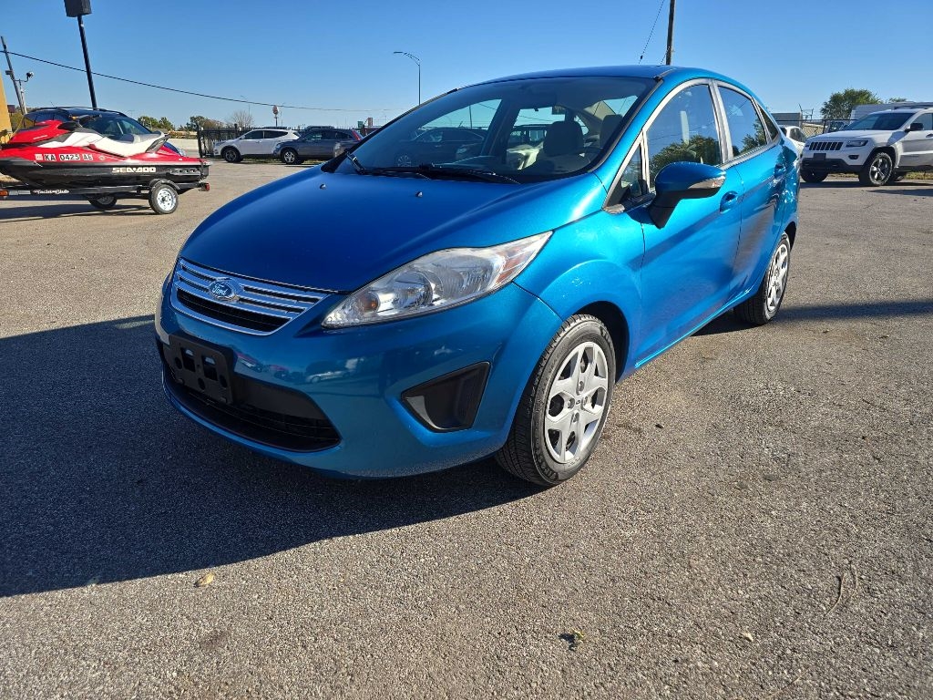 2013 Ford Fiesta SE Sedan