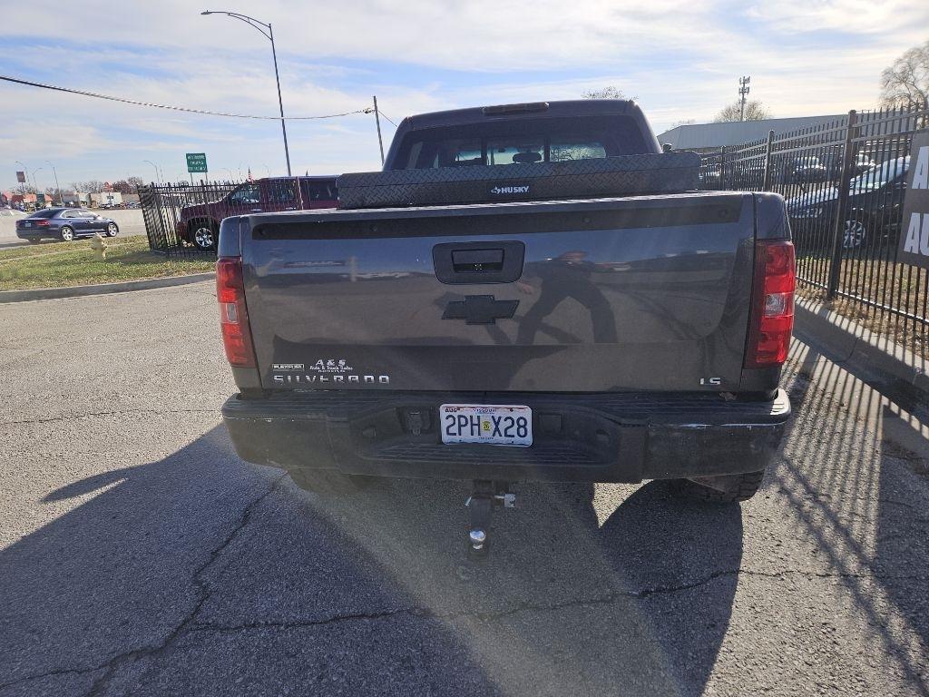 Chevrolet Silverado 1500 LS Crew Cab 4WD 2010