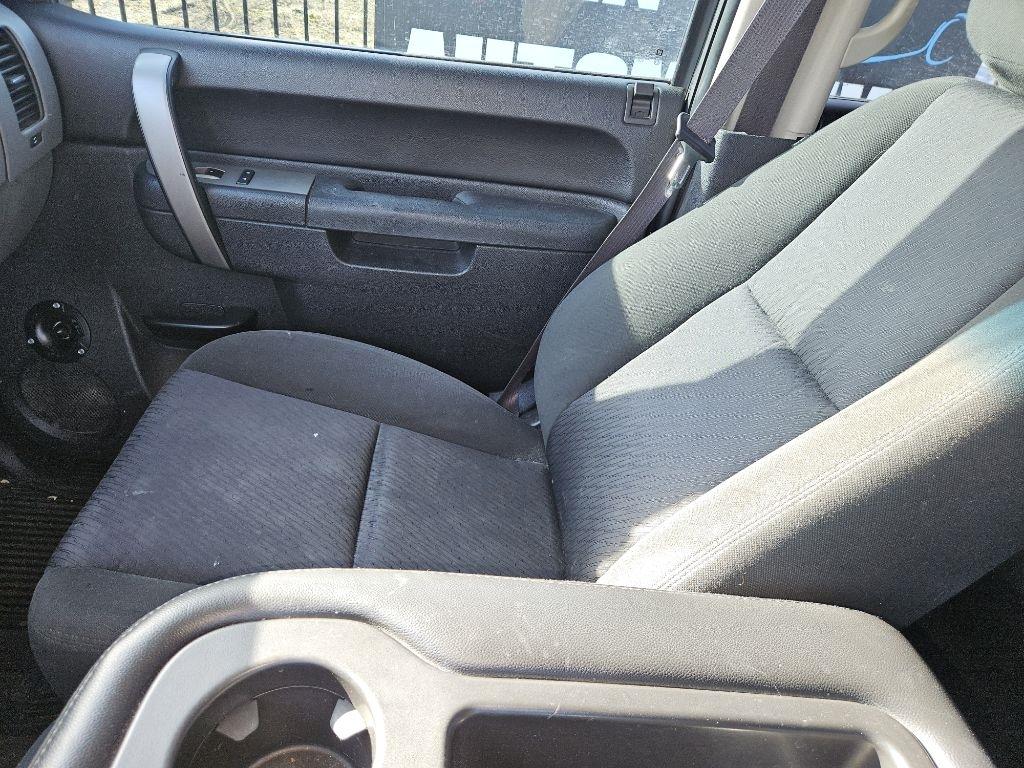 Chevrolet Silverado 1500 LS Crew Cab 4WD 2010