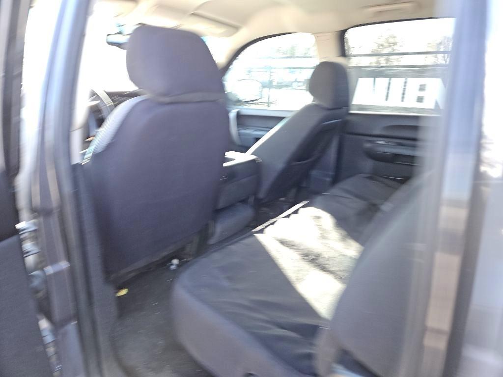 Chevrolet Silverado 1500 LS Crew Cab 4WD 2010