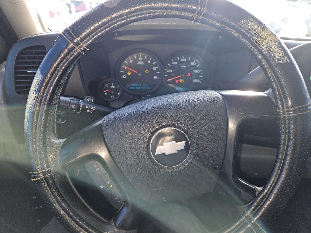 Chevrolet Silverado 1500 LS Crew Cab 4WD 2010