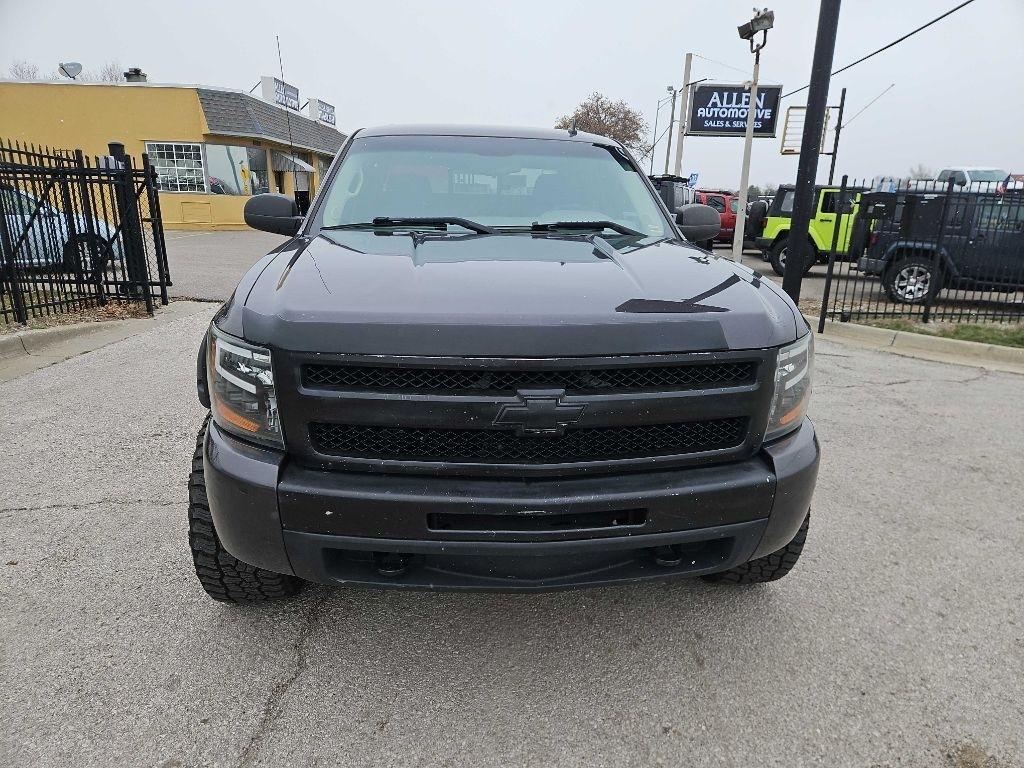 Chevrolet Silverado 1500 LS Crew Cab 4WD 2010
