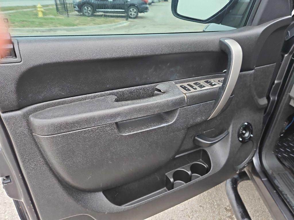 Chevrolet Silverado 1500 LS Crew Cab 4WD 2010