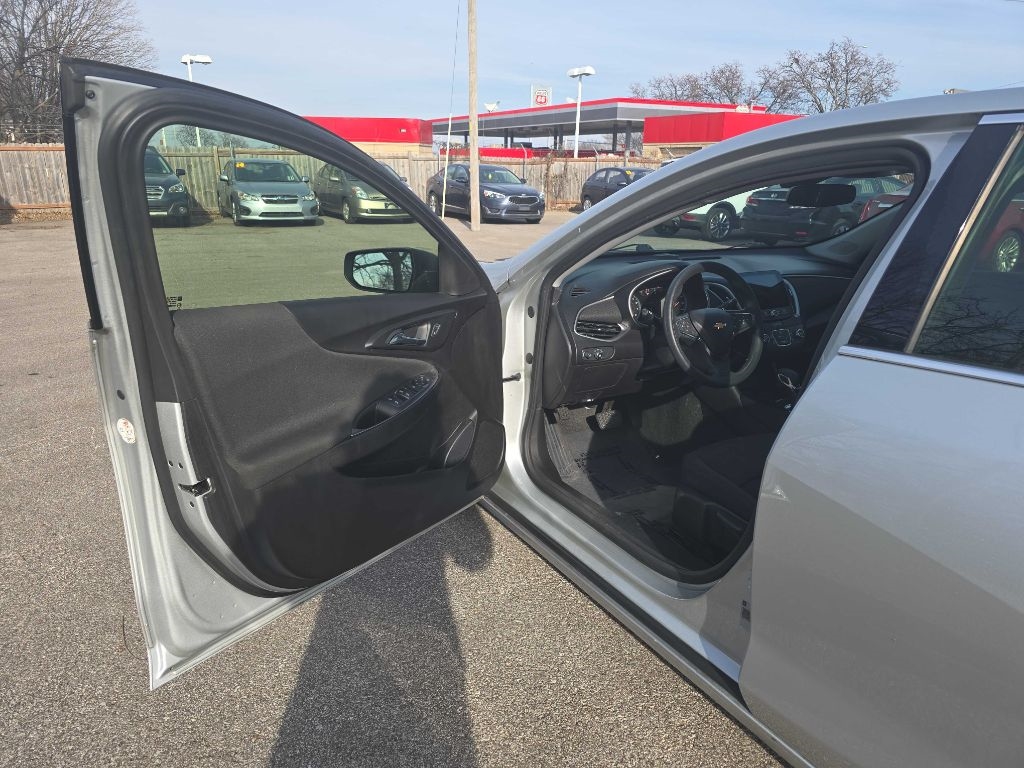 Chevrolet Malibu 1FL 2021