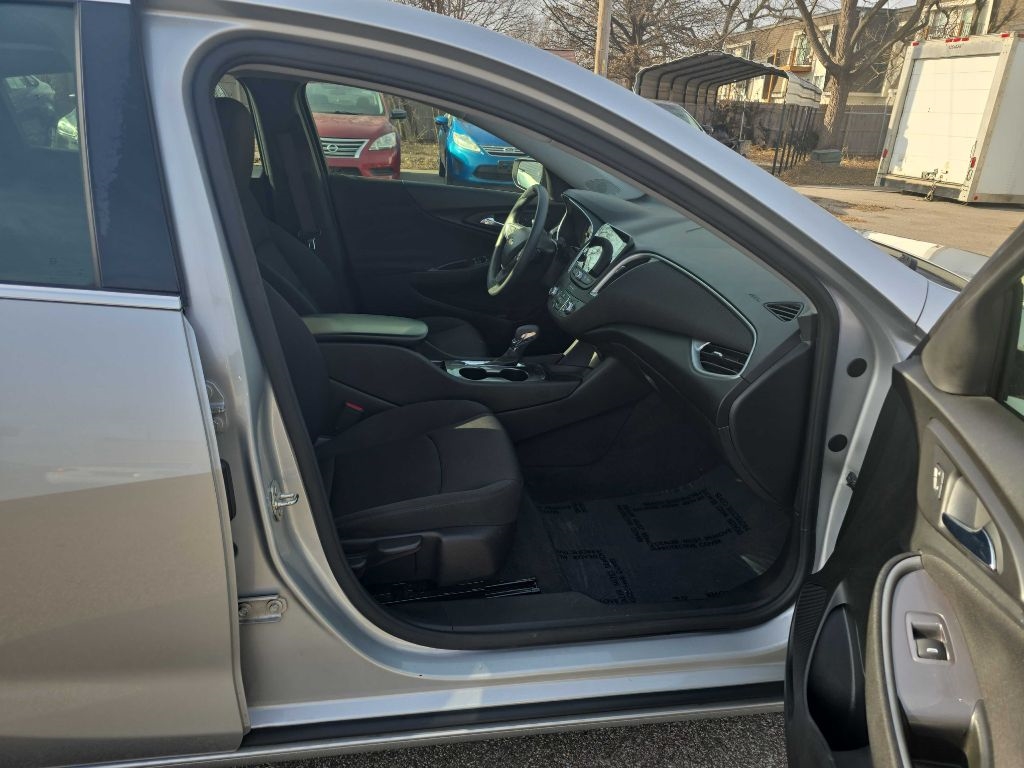 Chevrolet Malibu 1FL 2021