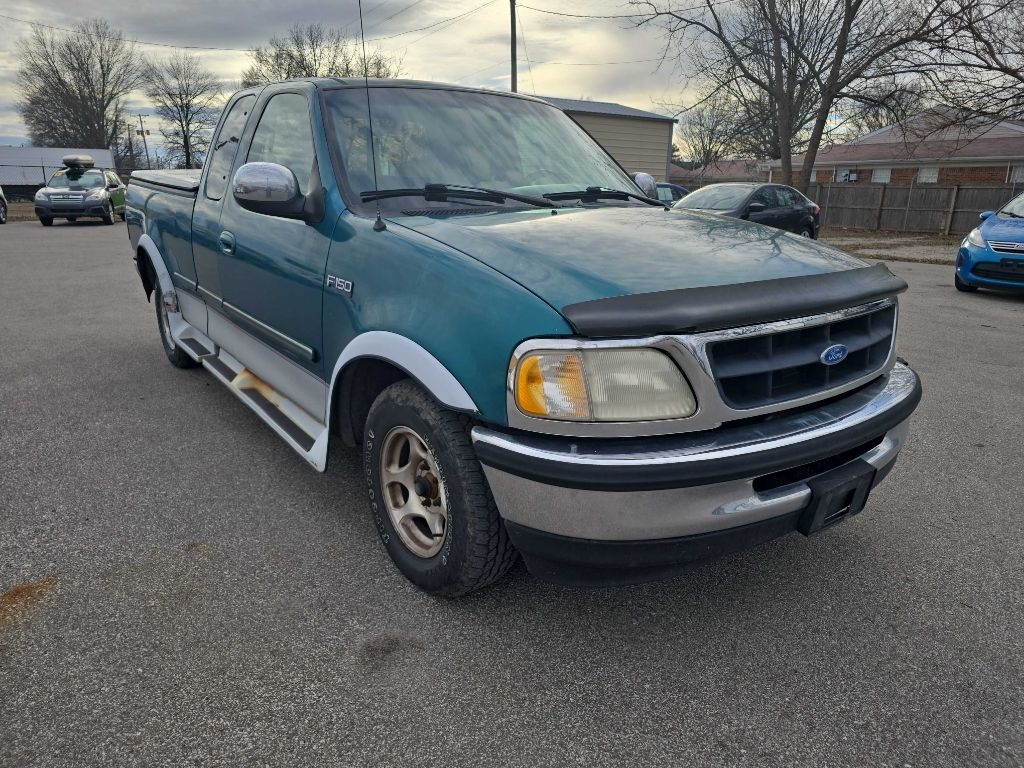 Ford F-150 SuperCab Short Bed 2WD 1997
