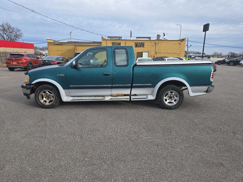 Ford F-150 SuperCab Short Bed 2WD 1997
